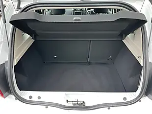 Used 2019 Dacia Sandero Comfort White - Interior and Exterior details 19