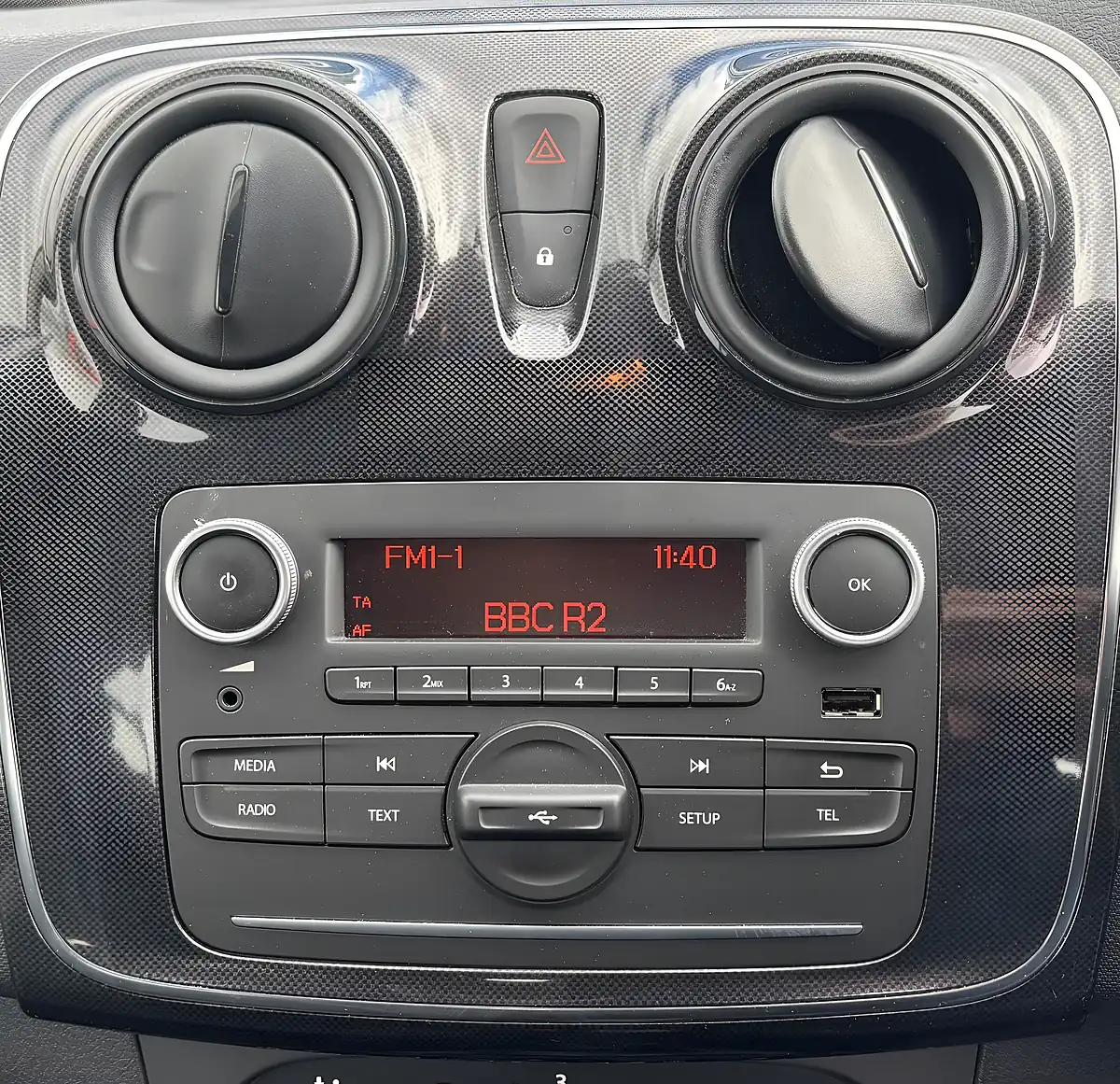 Used 2019 Dacia Sandero Essential Brown - Interior and Exterior details 12