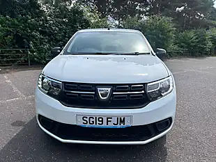 Used 2019 Dacia Sandero Essential White - Interior and Exterior details 16