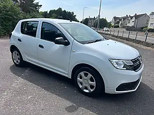Used 2019 Dacia Sandero Essential White - Interior and Exterior details 18
