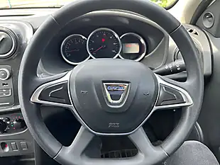 Used 2019 Dacia Sandero Essential White - Interior and Exterior details 3
