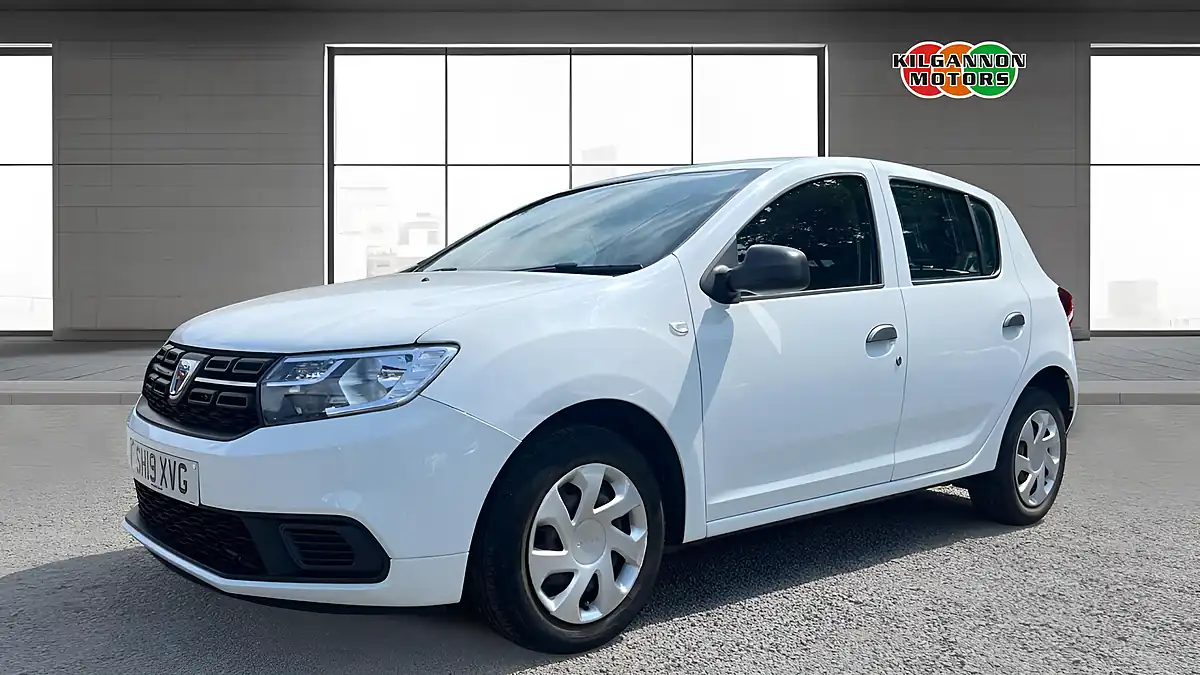 Used 2019 Dacia Sandero Essential White - Interior and Exterior details 15