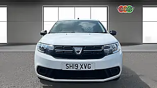 Used 2019 Dacia Sandero Essential White - Interior and Exterior details 4