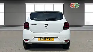 Used 2019 Dacia Sandero Essential White - Interior and Exterior details 5