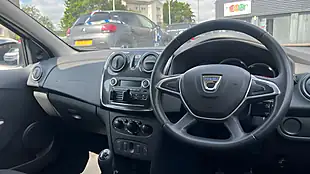 Used 2019 Dacia Sandero Essential White - Interior and Exterior details 8
