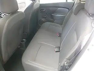 Used 2019 Dacia Sandero Essential White - Interior and Exterior details 15