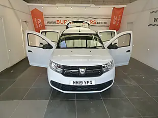 Used 2019 Dacia Sandero Essential White - Interior and Exterior details 17