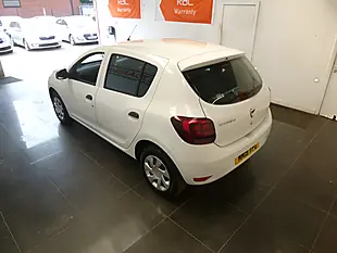 Used 2019 Dacia Sandero Essential White - Interior and Exterior details 19