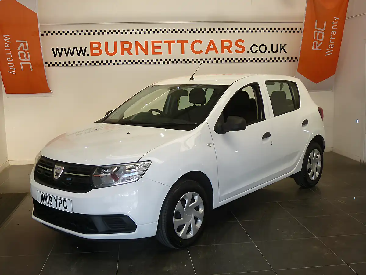 Used 2019 Dacia Sandero Essential White - Interior and Exterior details 2
