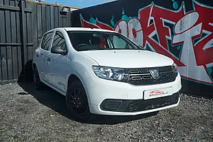 Used 2019 Dacia Sandero Essential White - Interior and Exterior details 2