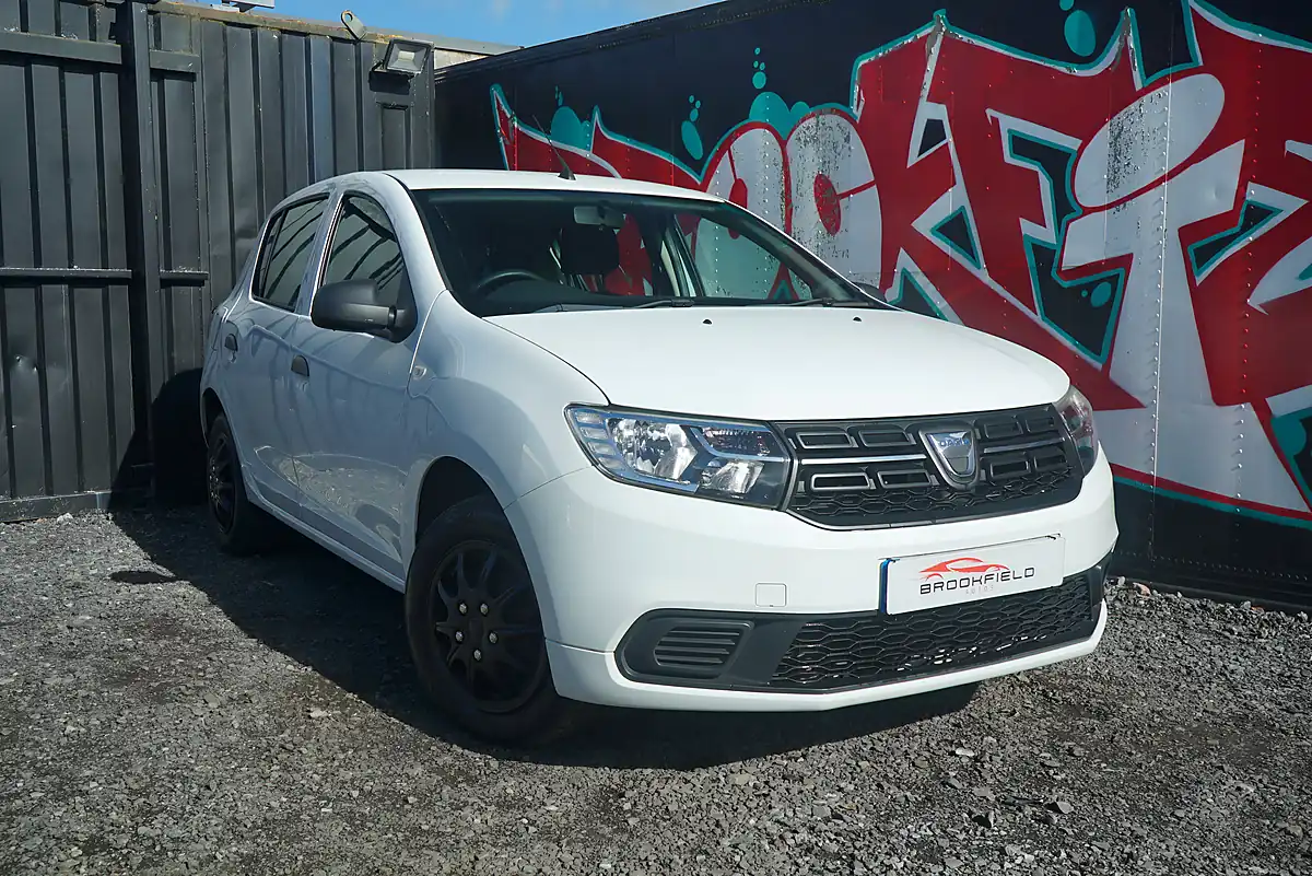 Used 2019 Dacia Sandero Essential White - Interior and Exterior details 2