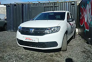 Used 2019 Dacia Sandero Essential White - Interior and Exterior details 6