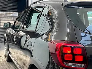 Used 2019 Dacia Sandero Stepway Comfort Black - Interior and Exterior details 10