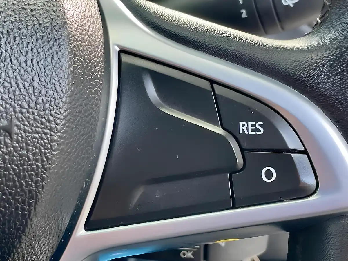 Used 2019 Dacia Sandero Stepway Comfort Black - Interior and Exterior details 18
