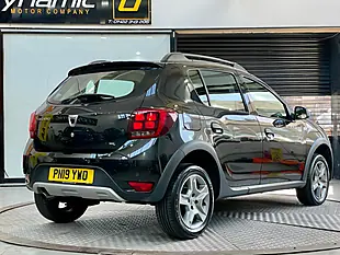 Used 2019 Dacia Sandero Stepway Comfort Black - Interior and Exterior details 4