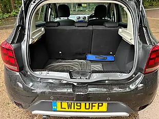 Used 2019 Dacia Sandero Stepway Comfort Black - Interior and Exterior details 17