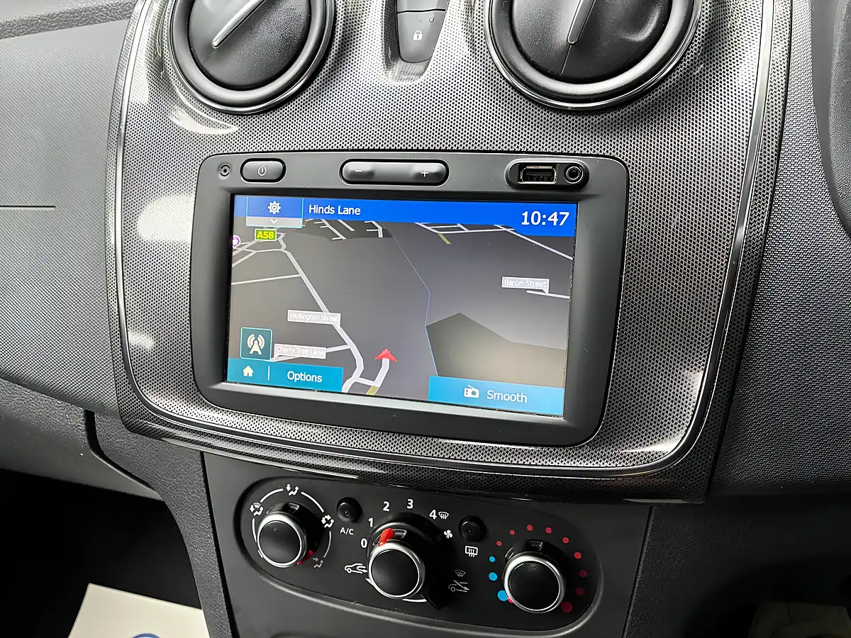 Used 2019 Dacia Sandero Stepway Comfort Black - Interior and Exterior details 18