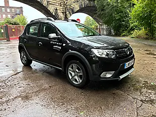 Used 2019 Dacia Sandero Stepway Comfort Black - Interior and Exterior details 4