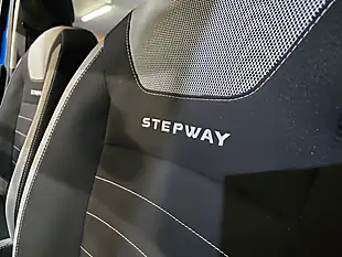 Used 2019 Dacia Sandero Stepway Comfort Blue - Interior and Exterior details 11