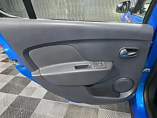 Used 2019 Dacia Sandero Stepway Comfort Blue - Interior and Exterior details 14