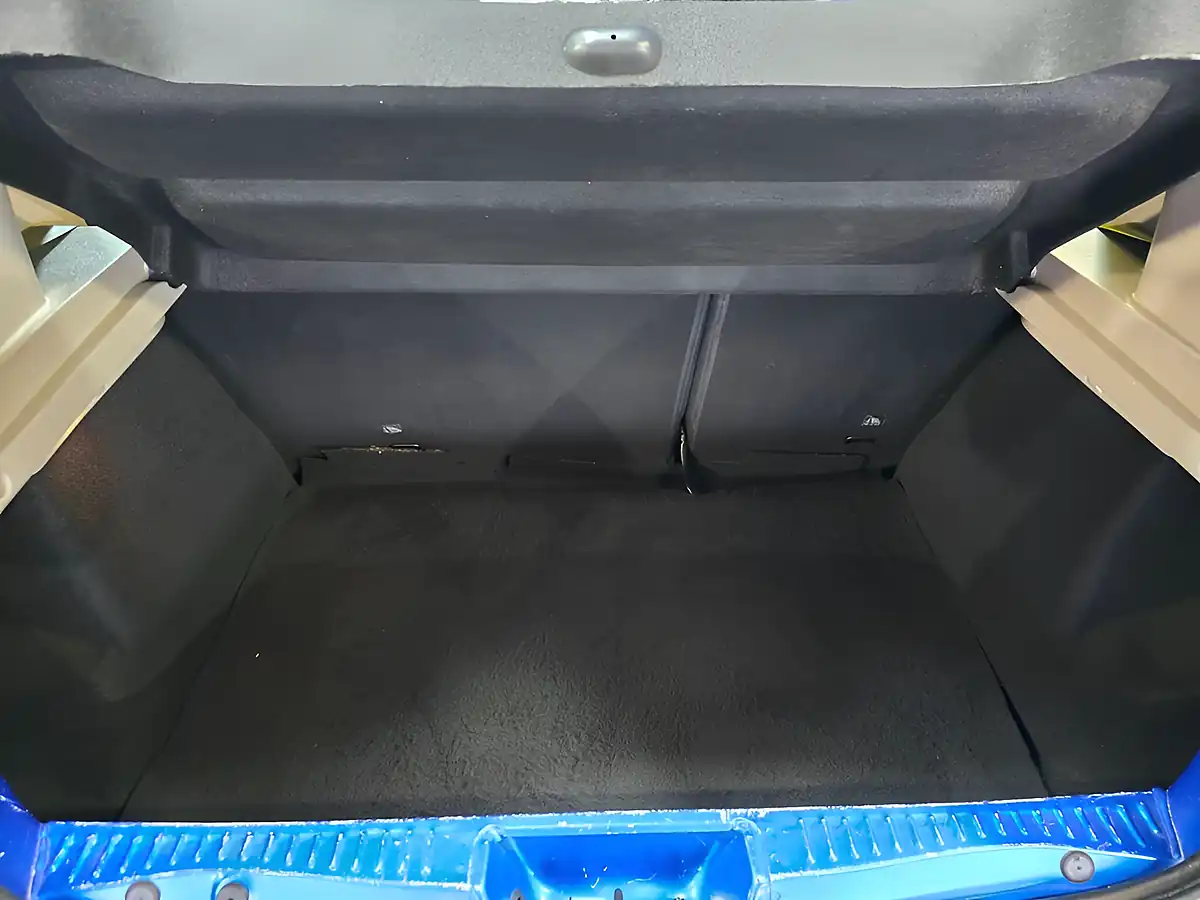 Used 2019 Dacia Sandero Stepway Comfort Blue - Interior and Exterior details 15