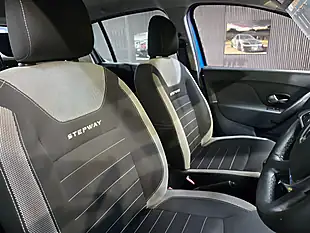 Used 2019 Dacia Sandero Stepway Comfort Blue - Interior and Exterior details 20