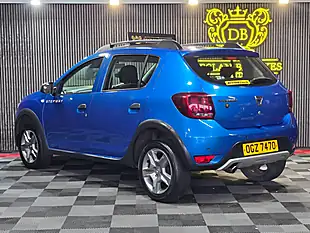 Used 2019 Dacia Sandero Stepway Comfort Blue - Interior and Exterior details 5