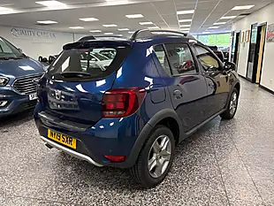 Used 2019 Dacia Sandero Stepway Comfort Blue - Interior and Exterior details 10