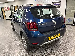 Used 2019 Dacia Sandero Stepway Comfort Blue - Interior and Exterior details 12