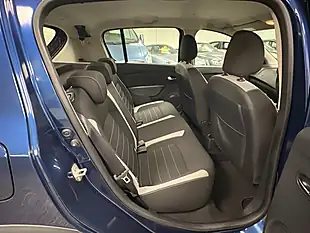 Used 2019 Dacia Sandero Stepway Comfort Blue - Interior and Exterior details 19
