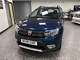 Used 2019 Dacia Sandero Stepway Comfort Blue - Interior and Exterior details 6