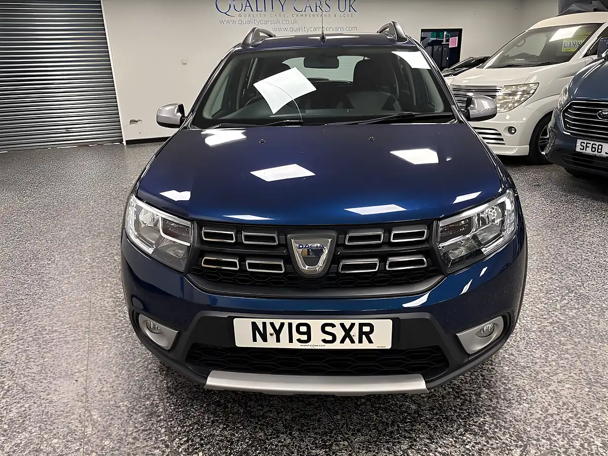 Used 2019 Dacia Sandero Stepway Comfort Blue - Interior and Exterior details 7