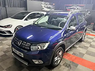 Used 2019 Dacia Sandero Stepway Comfort Blue - Interior and Exterior details 11