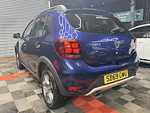 Used 2019 Dacia Sandero Stepway Comfort Blue - Interior and Exterior details 5