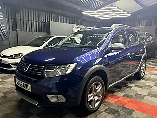 Used 2019 Dacia Sandero Stepway Comfort Blue - Interior and Exterior details 6