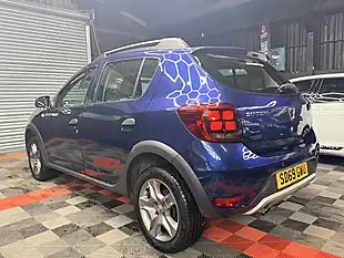 Used 2019 Dacia Sandero Stepway Comfort Blue - Interior and Exterior details 7