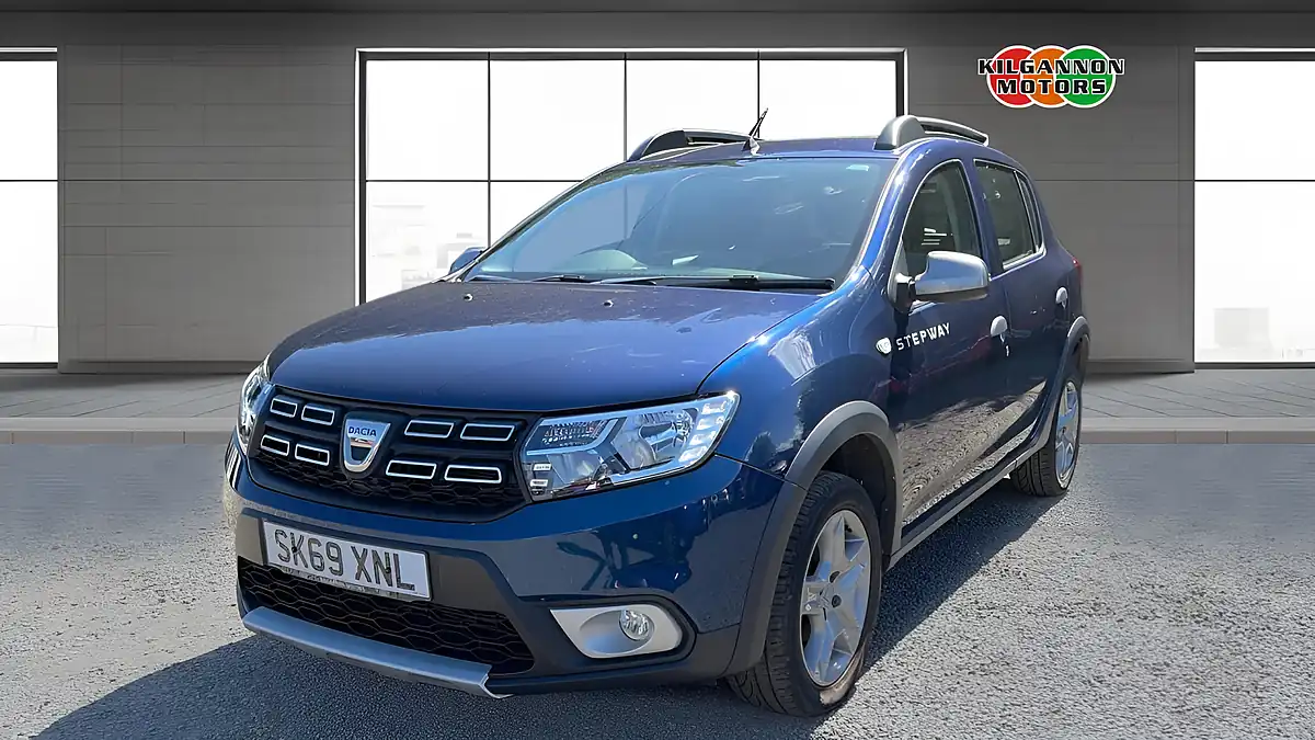 Used 2019 Dacia Sandero Stepway Comfort Blue - Interior and Exterior details 17