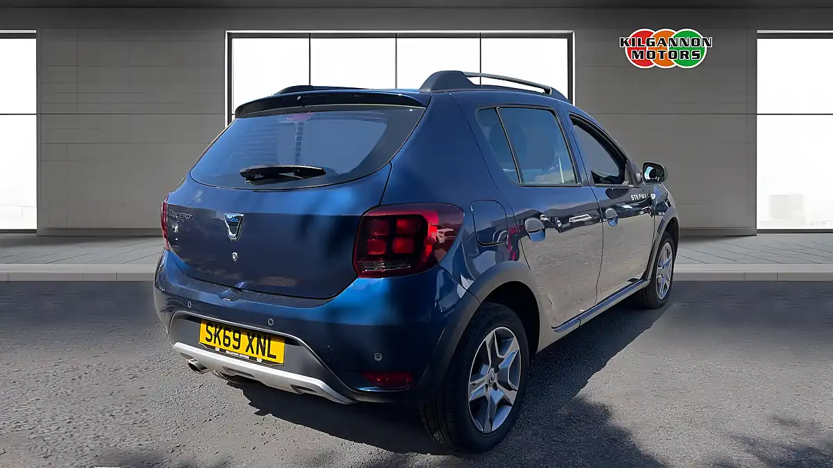 Used 2019 Dacia Sandero Stepway Comfort Blue - Interior and Exterior details 18