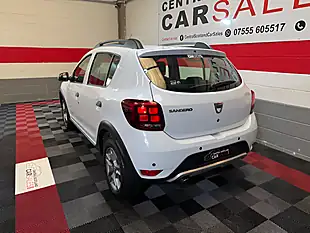 Used 2019 Dacia Sandero Stepway Comfort White - Interior and Exterior details 15