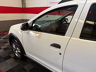 Used 2019 Dacia Sandero Stepway Comfort White - Interior and Exterior details 18