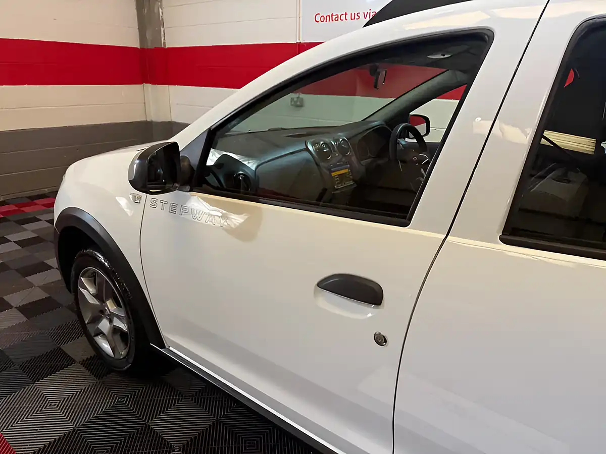 Used 2019 Dacia Sandero Stepway Comfort White - Interior and Exterior details 18