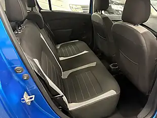 Used 2019 Dacia Sandero Stepway Essential Blue - Interior and Exterior details 16