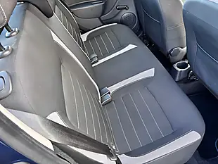 Used 2019 Dacia Sandero Stepway Essential Blue - Interior and Exterior details 11