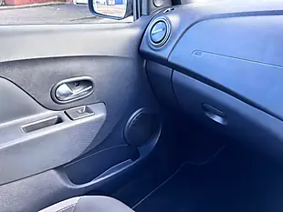 Used 2019 Dacia Sandero Stepway Essential Blue - Interior and Exterior details 13