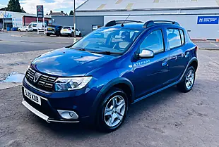 Used 2019 Dacia Sandero Stepway Essential Blue - Interior and Exterior details 4