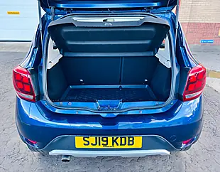 Used 2019 Dacia Sandero Stepway Essential Blue - Interior and Exterior details 9