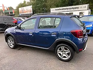 Used 2019 Dacia Sandero Stepway Essential Blue - Interior and Exterior details 10