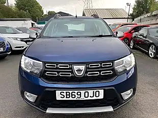 Used 2019 Dacia Sandero Stepway Essential Blue - Interior and Exterior details 8