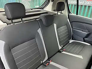Used 2019 Dacia Sandero Stepway Essential Grey - Interior and Exterior details 15