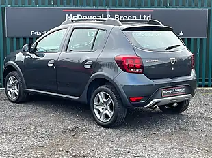 Used 2019 Dacia Sandero Stepway Essential Grey - Interior and Exterior details 3